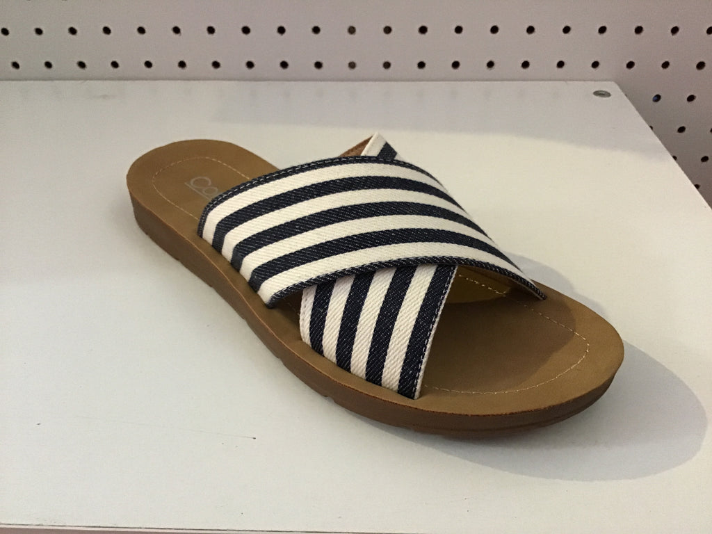 Corky’s Dig It flat sandal