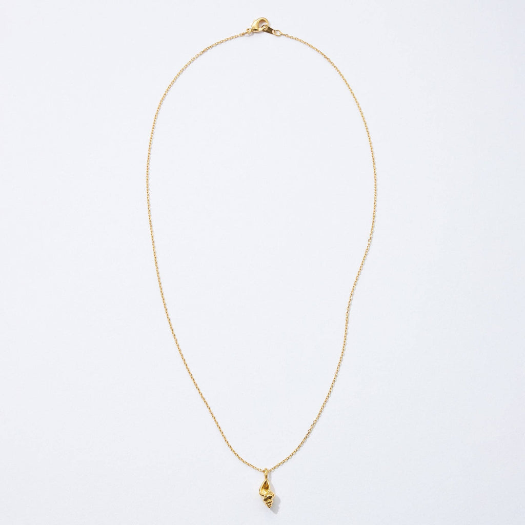 Gold Dipped Sea Snail Pendant Necklace: Gold